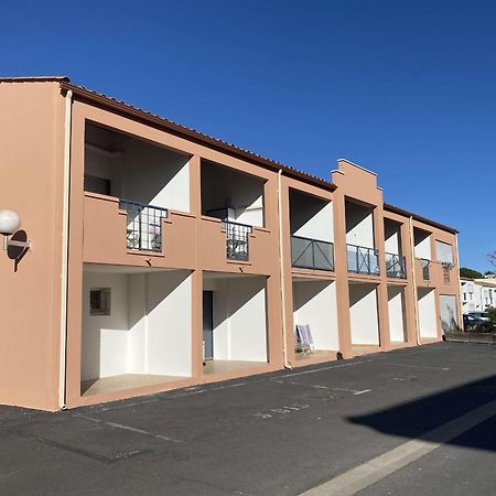 Studio Confort 2* Avec 2 Parkings Prives, Proche Thermes, Calme Et Bien Equipe - Balaruc-Les-Bains - Fr-1-553-114 Zewnętrze zdjęcie